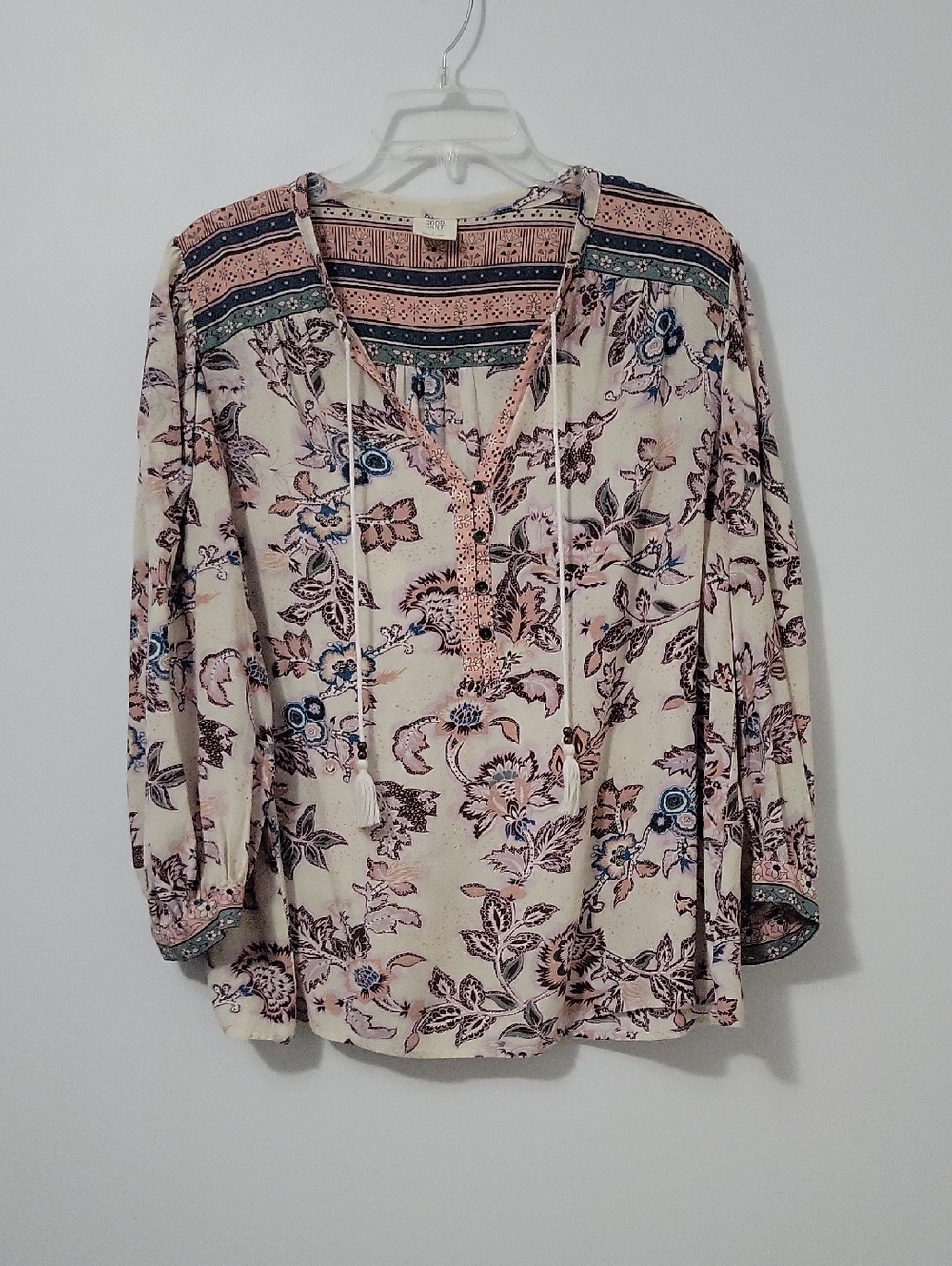 Good Hart Floral V-Neck Top, Size Large